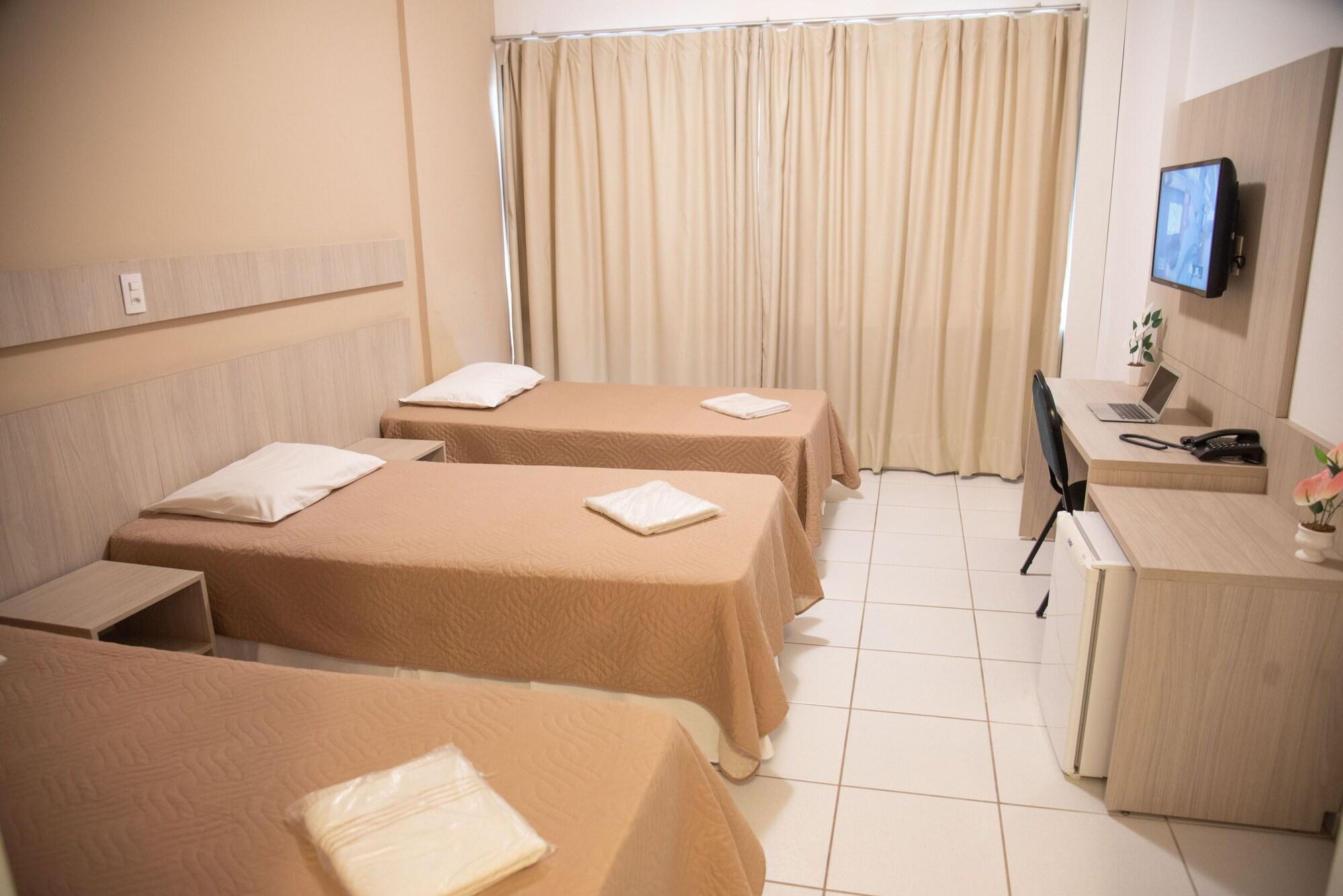 Getullio Hotel กูยาบา ภายนอก รูปภาพ