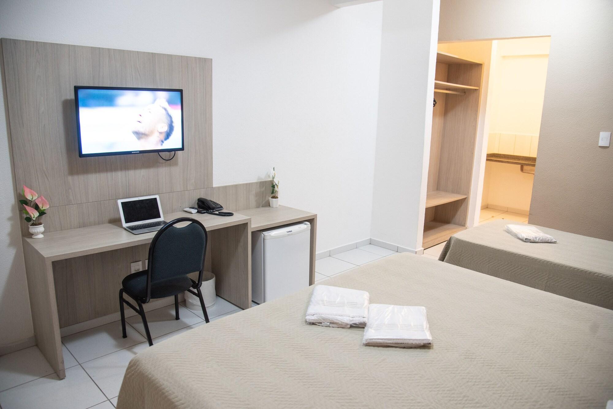 Getullio Hotel กูยาบา ภายนอก รูปภาพ