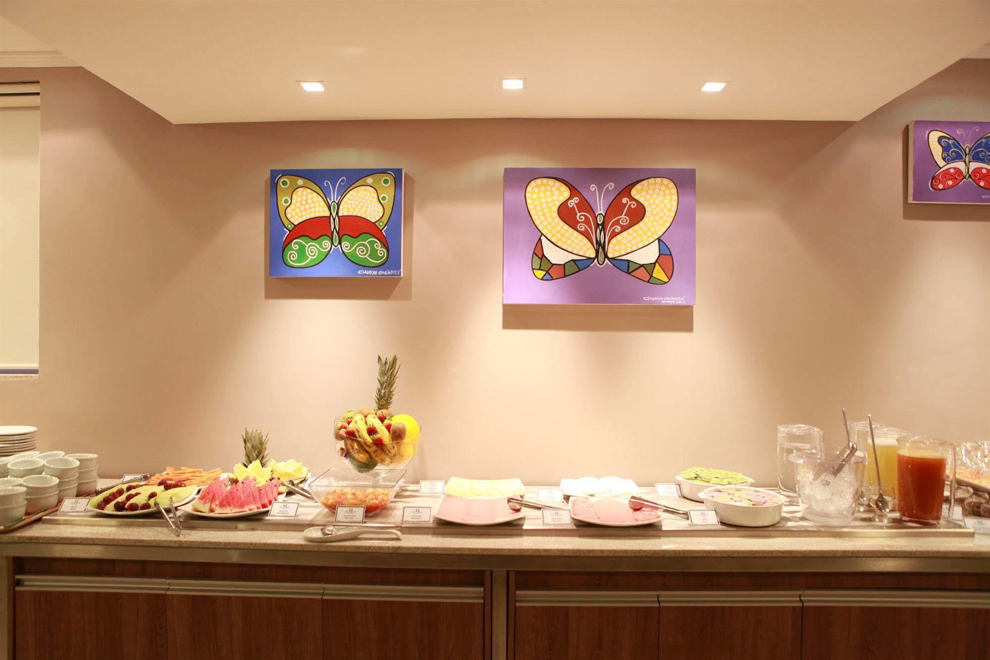 Getullio Hotel กูยาบา ภายนอก รูปภาพ