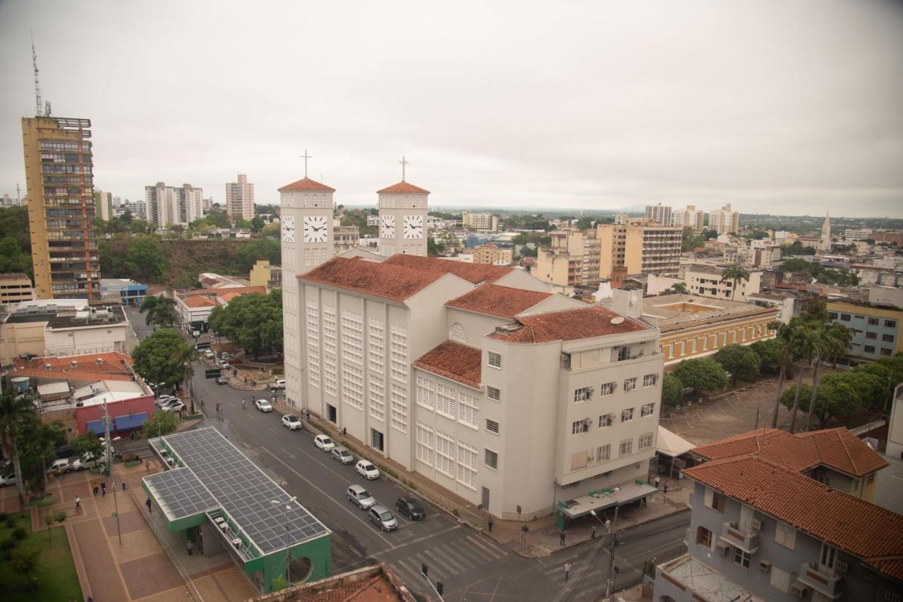 Getullio Hotel กูยาบา ภายนอก รูปภาพ