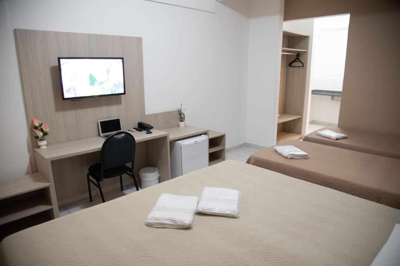 Getullio Hotel กูยาบา ภายนอก รูปภาพ